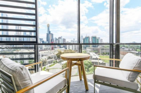 Skyhigh's Edge - City View Serenity by St Kilda Rd